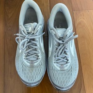 Brooks Ghost 10 Women’s Sz. 8.5